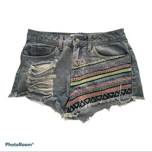 Cello‎ Denim Embroidered Cut-Offs - Medium